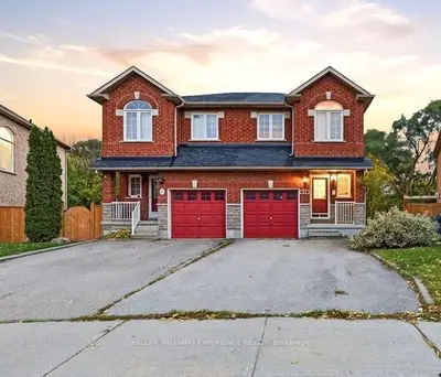 13 Katrina Court, Toronto, On M6l 3g3