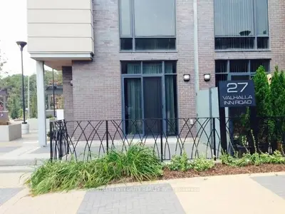 27 Valhalla Inn Road 60, Toronto, On M9b 0b3