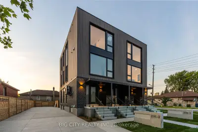 276 Lanor Avenue 3, Toronto, On M8w 2p9