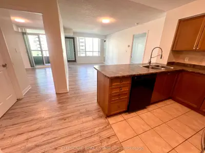 335 Rathburn Road 1808, Mississauga, On L5b 0c8