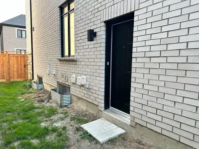 12 Coulterville Drive Basement, Caledon, On L7c 4m2