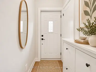 42 Smithfield Drive, Toronto, On M8y 3m2