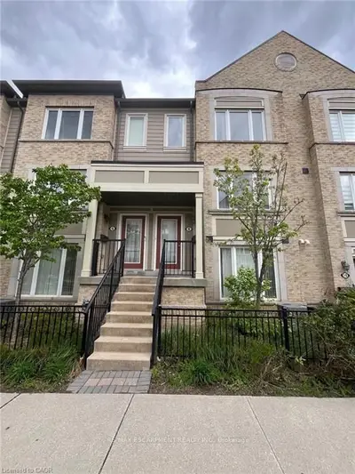 2891 Rio Court 8, Mississauga, On L5m 0s4