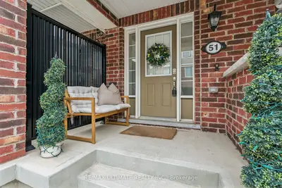 1222 Rose Way 51, Milton, On L9e 1p1