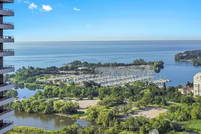 33 Shore Breeze Drive 3111, Toronto, On M8v 0g1