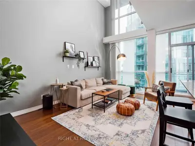 223 Webb Drive 3101, Mississauga, On L5b 0e8