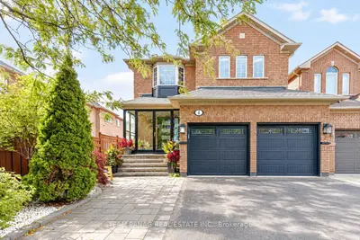 4 Martineau Road, Brampton, On L6p 1h2
