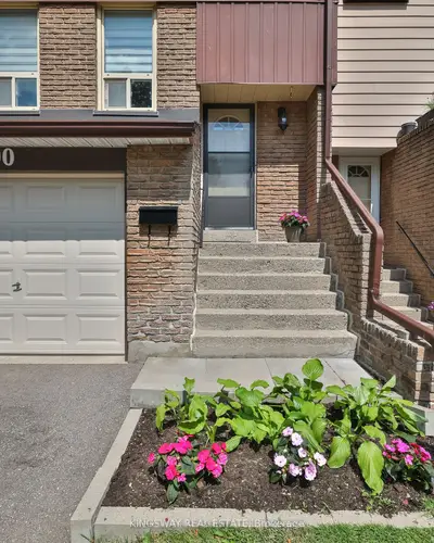 1221 Dundix Road 90, Mississauga, On L4y 3y9