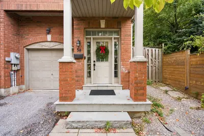 38 Bell Manor Drive, Toronto, On M8y 0a4