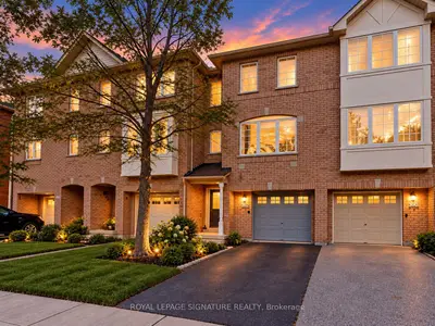 80 Acorn Place 162, Mississauga, On L4z 4c7