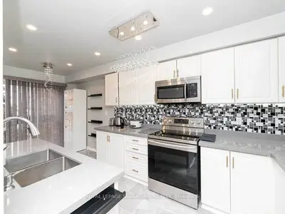80 Acorn Place 162, Mississauga, On L4z 4c7