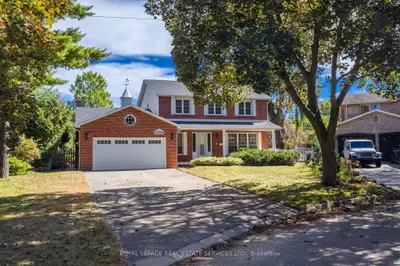 1326 Prince Albert Court, Mississauga, On L5h 3s1