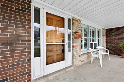 32 Bartel Drive, Toronto, On M3n 1c9