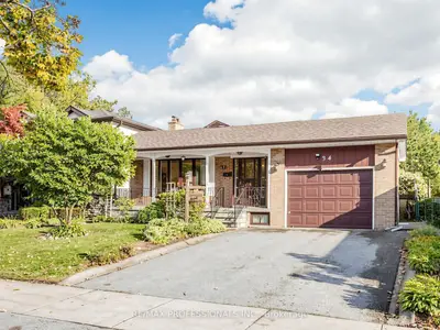 34 Crestridge Heights Road, Toronto, On M9p 1a4