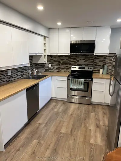 21 Melbert Road Bsmt, Toronto, On M9c 3p5