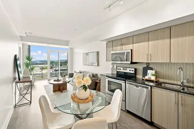 55 Speers Road, Oakville, On L5k 3r6