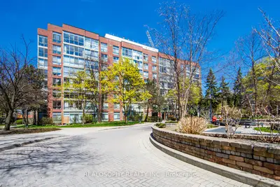 24 Southport Street 756, Toronto, On M6s 4z1