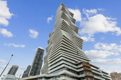 3883 Quartz Road 4208, Mississauga, On L5b 0m4