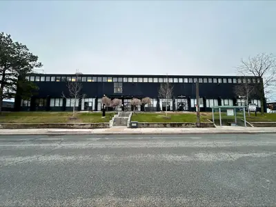 160 Tycos Drive 2205, Toronto, On M6w 1w8