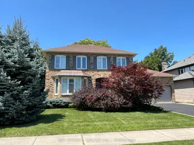 1035 Masters Green, Oakville, On L6m 2n8