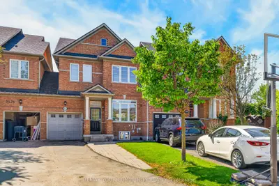 5578 Waterwind Crescent, Mississauga, On L5m 0g2