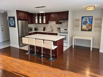 3025 The Credit Woodlands Drive 412, Mississauga, On L5c 2v3