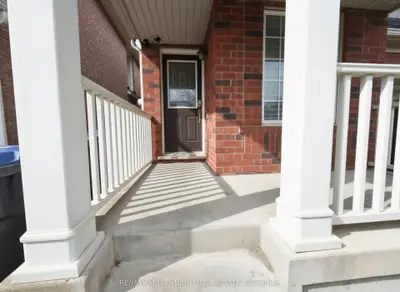31 Ponymeadow Way, Brampton, On L6x 0m2
