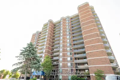 238 Albion Road 1507, Toronto, On M9w 6a7