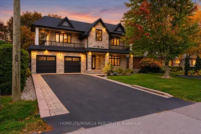 471 Willis Drive, Oakville, On L6l 4v6