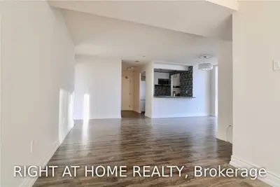 285 Enfield Place 704, Mississauga, On L5b 4l8