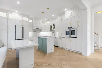2 Poppythorn Road, Brampton, On L7a 0r1