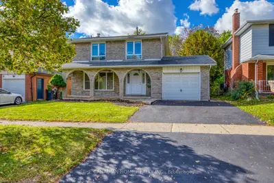 15 Newton Road, Brampton, On L6v 2p4