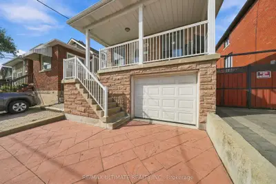 372 Blackthorn Avenue, Toronto, On M6m 3b9