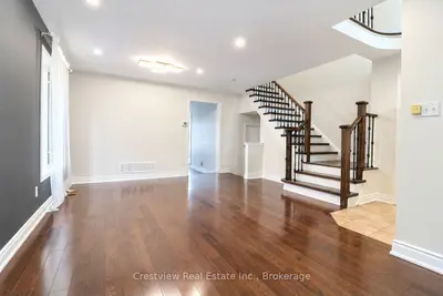 5561 Broadpath Gate, Mississauga, On L5m 6m4