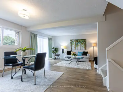 2605 Woodchester Drive 57, Mississauga, On L5k 2e3