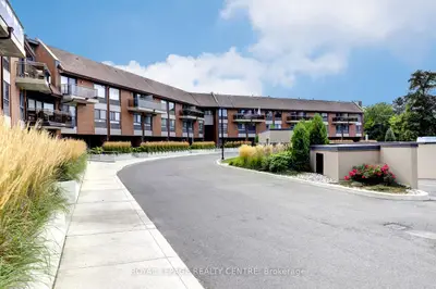 1000 Cedarglen Gate 201, Mississauga, On L5c 3z5