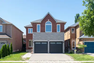 3955 Foxwood Avenue, Mississauga, On L5n 7v4