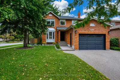 2100 Galena Crescent, Oakville, On L6h 4a2