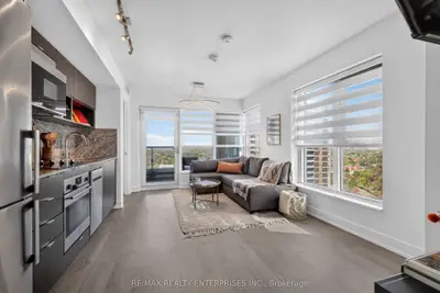 9 Mabelle Avenue 2818, Toronto, On M9a 4x7