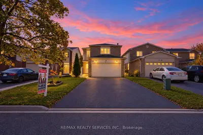 54 Pickard Lane, Brampton, On L6y 2m5