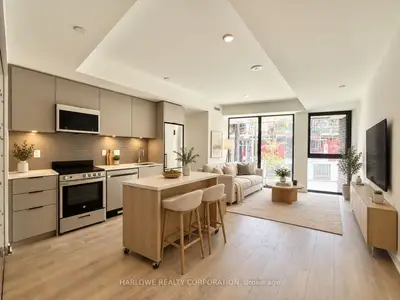 1 Vine Avenue 206, Toronto, On M6p 0c8
