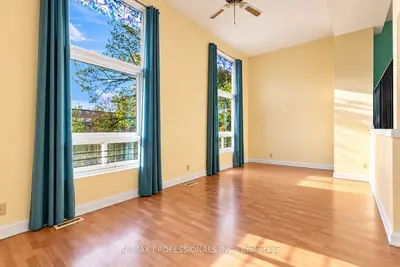 2315 Bromsgrove Road 70, Mississauga, On L5j 4a6