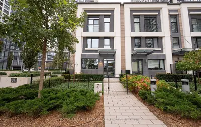 9 Mabelle Avenue Th07, Toronto, On M9a 0e1
