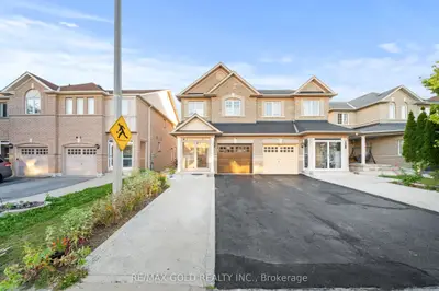 107 Crystalview Crescent, Brampton, On L6p 2s2