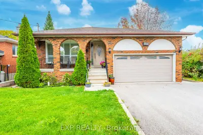 593a Scarlett Road N, Toronto, On M9p 2s6