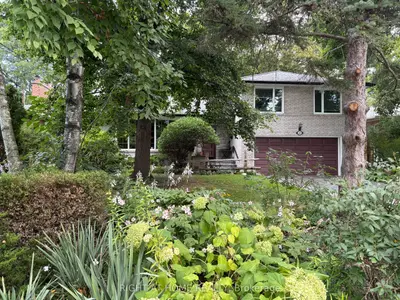 3325 Enniskillen Circle, Mississauga, On L5c 2m9