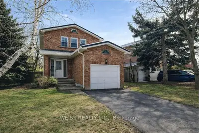 9 Tralee Street, Brampton, On L6z 2x4
