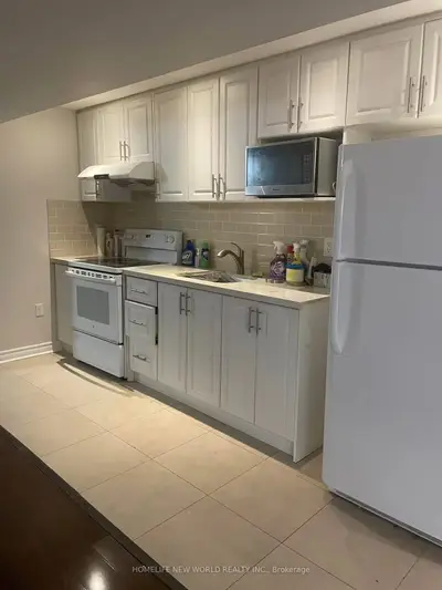 21 Locarno Street Basement, Brampton, On L6r 3t8