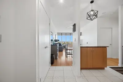 185 Legion Road N 2017, Toronto, On M8y 0a1