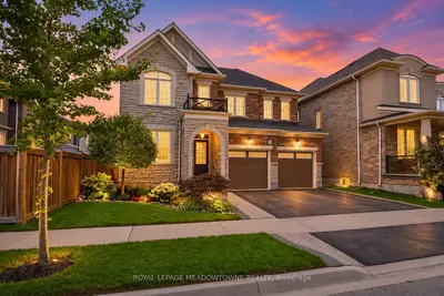 284 Chilver Heights, Milton, On L9e 1e1
